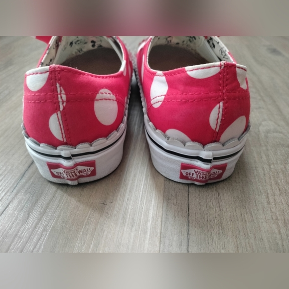 Vans X Disney Minnie Mouse White Polka Dot Slip-On Sneakers with Bow Woman's - Picture 6 of 9